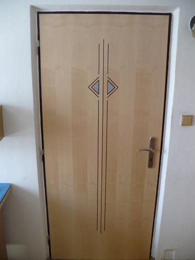 dveře